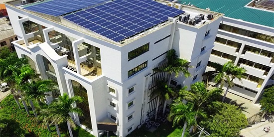 ventajas de placas solares para hoteles